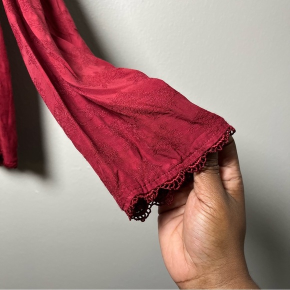 CP Shades Women Button Down Top Medium Wine Red Jacquard Lace Trim Whymsigoth - Picture 8 of 11